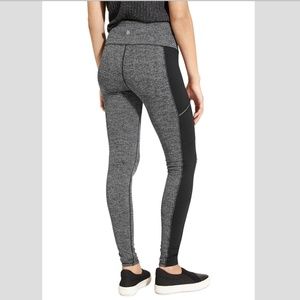 Athleta herringbone side zip pocket tight